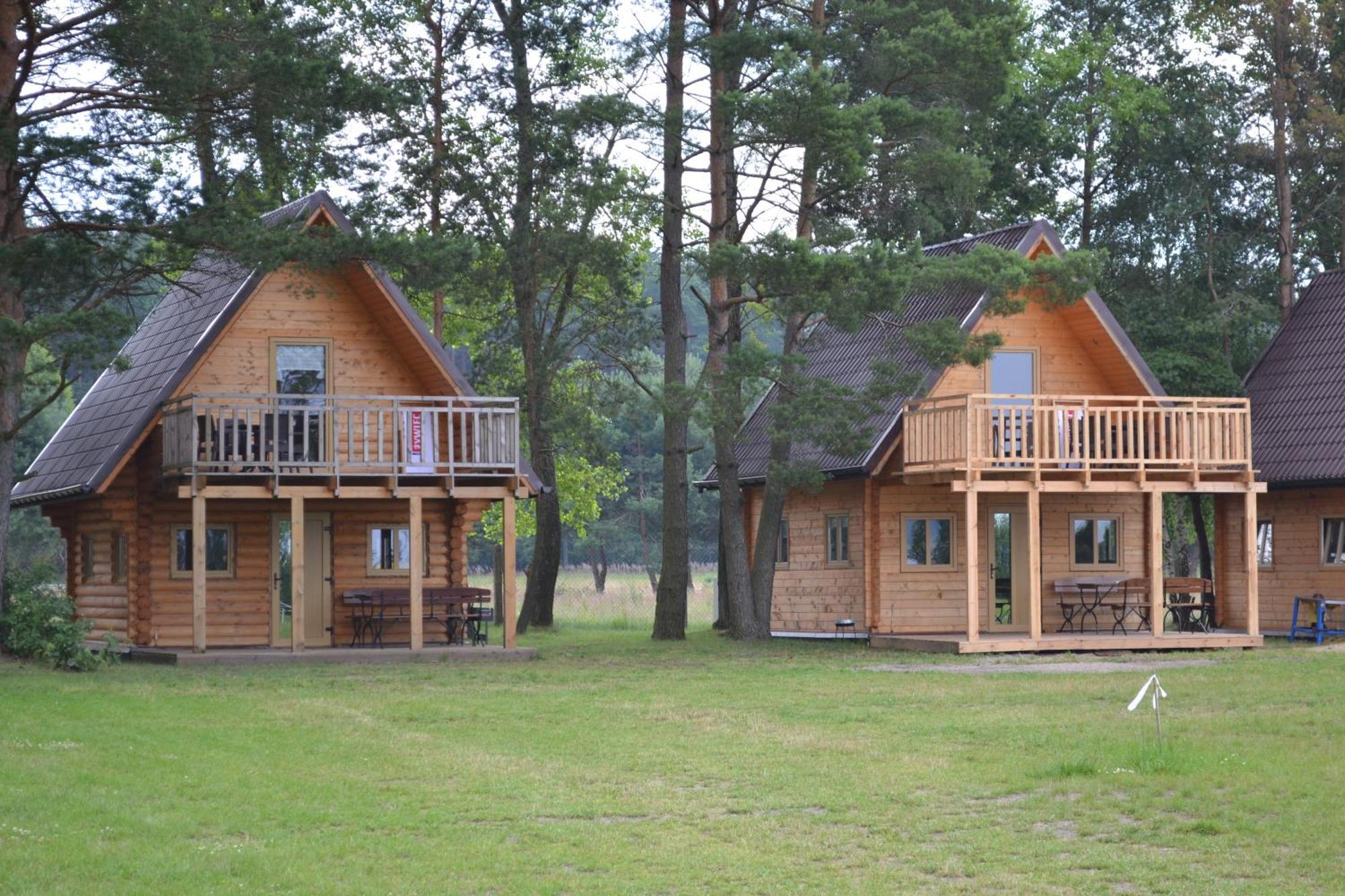 Camping Szczecinek Domy Wypoczynkowe Exterior photo